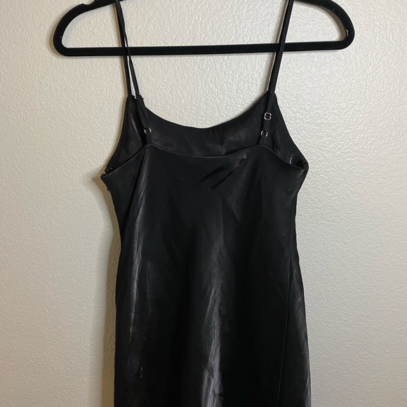 Dress - Picture 1 of 2